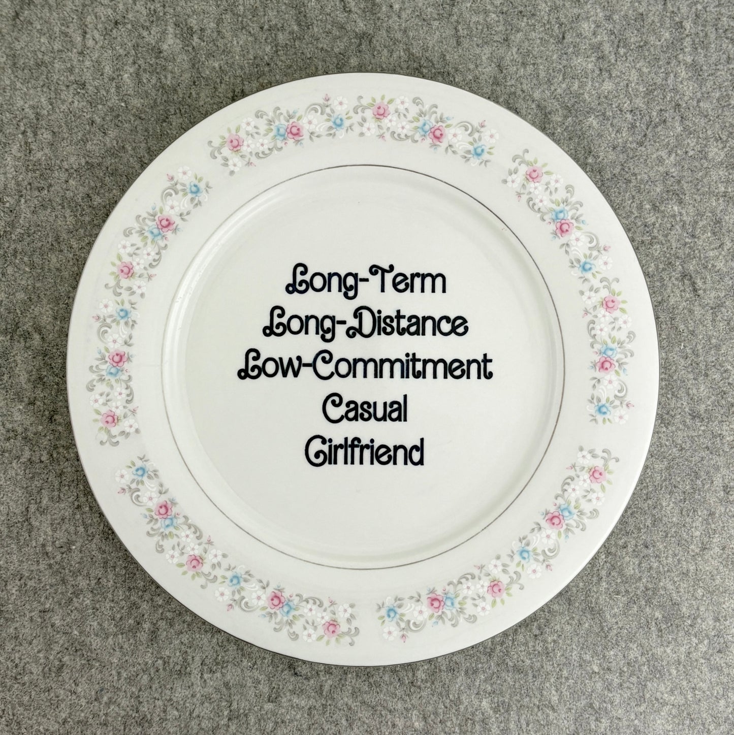 long-term long-distance low-commitment casual girlfriend