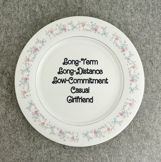 long-term long-distance low-commitment casual girlfriend